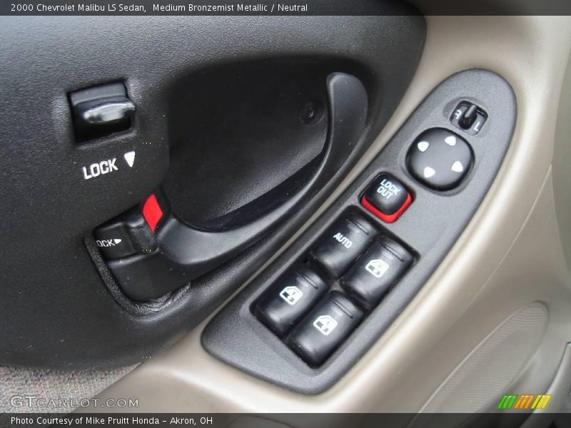Medium Bronzemist Metallic / Neutral 2000 Chevrolet Malibu LS Sedan