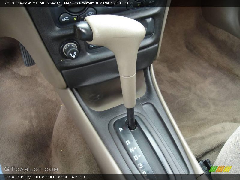 Medium Bronzemist Metallic / Neutral 2000 Chevrolet Malibu LS Sedan