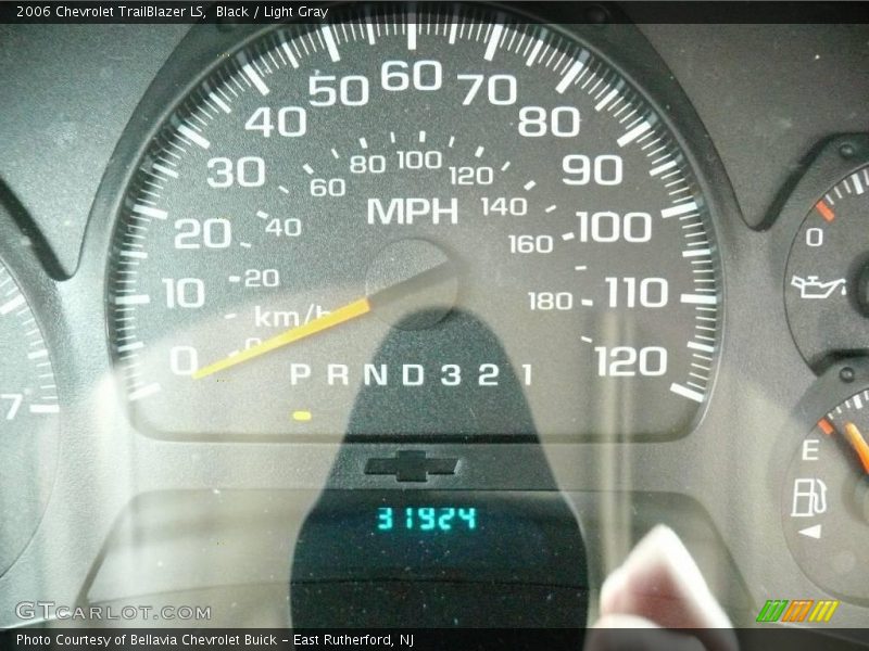 Black / Light Gray 2006 Chevrolet TrailBlazer LS