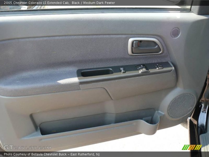 Black / Medium Dark Pewter 2005 Chevrolet Colorado LS Extended Cab