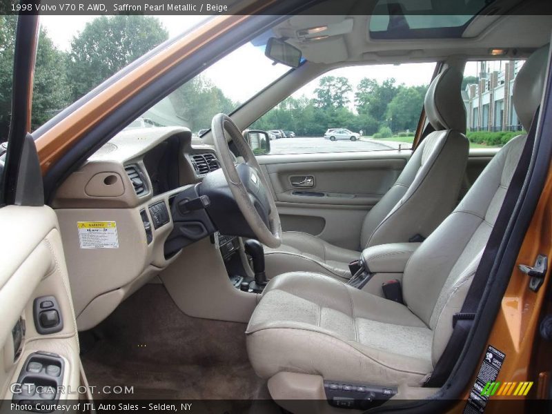 Front Seat of 1998 V70 R AWD