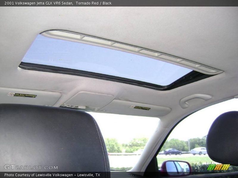 Tornado Red / Black 2001 Volkswagen Jetta GLX VR6 Sedan
