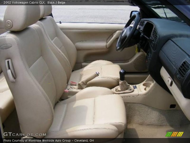 Black / Beige 2002 Volkswagen Cabrio GLX