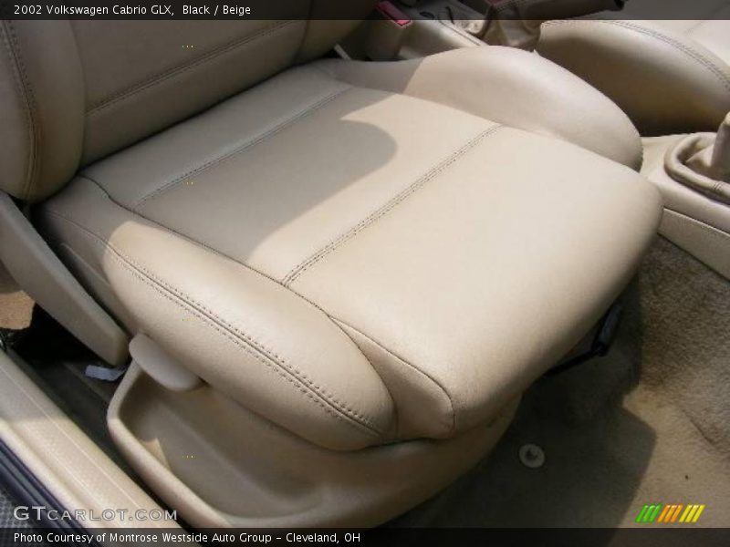 Black / Beige 2002 Volkswagen Cabrio GLX