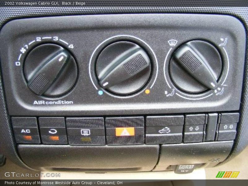 Black / Beige 2002 Volkswagen Cabrio GLX