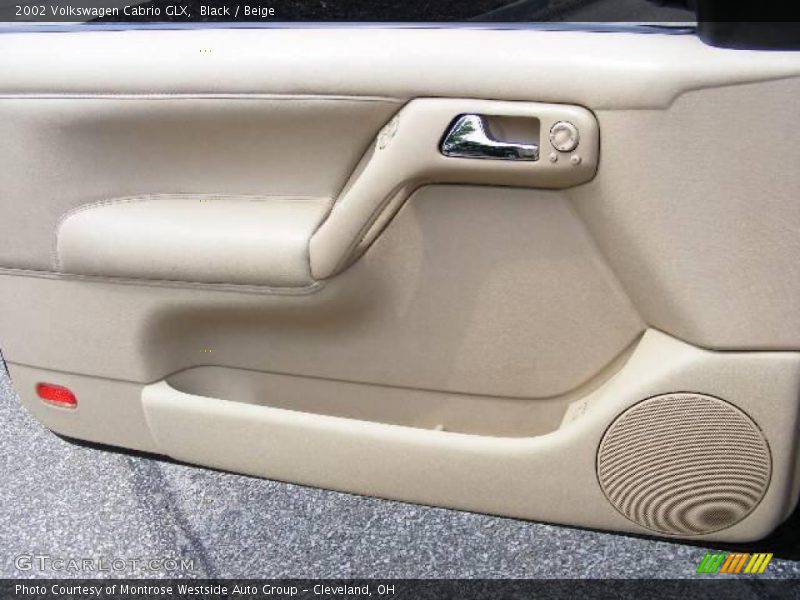 Black / Beige 2002 Volkswagen Cabrio GLX