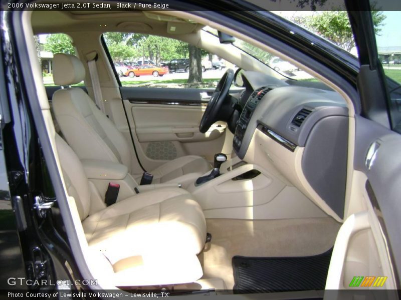 Black / Pure Beige 2006 Volkswagen Jetta 2.0T Sedan