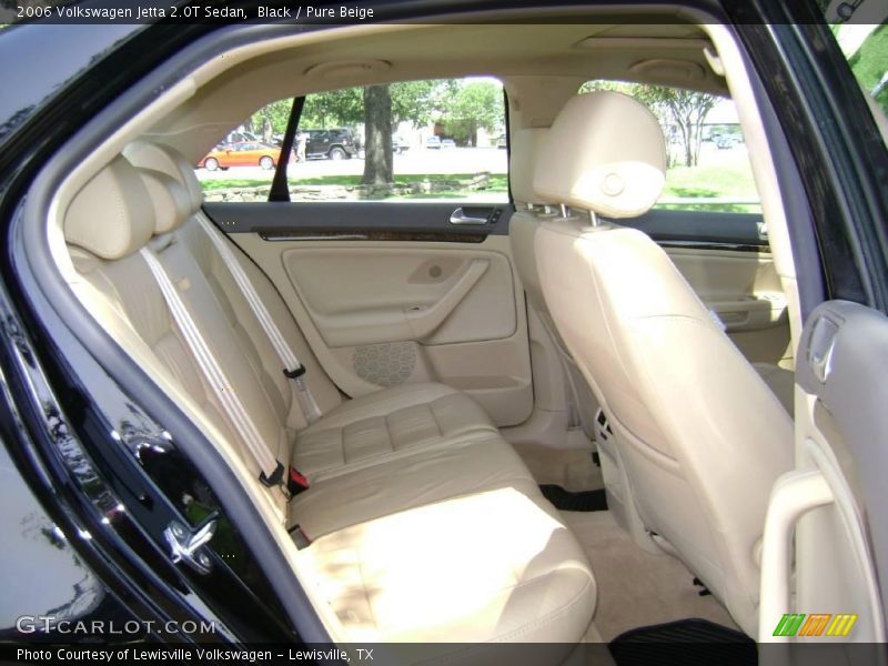 Black / Pure Beige 2006 Volkswagen Jetta 2.0T Sedan