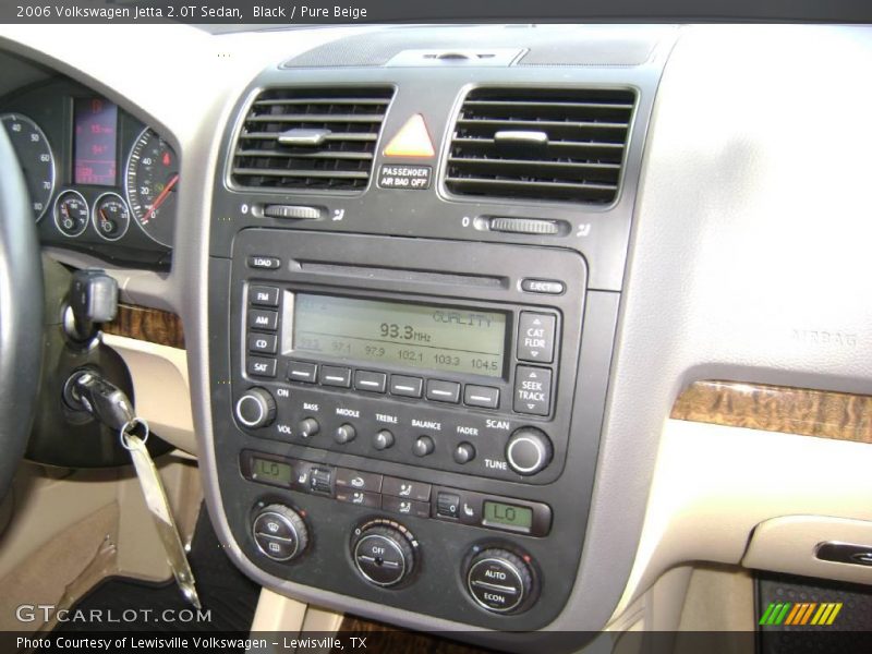 Black / Pure Beige 2006 Volkswagen Jetta 2.0T Sedan