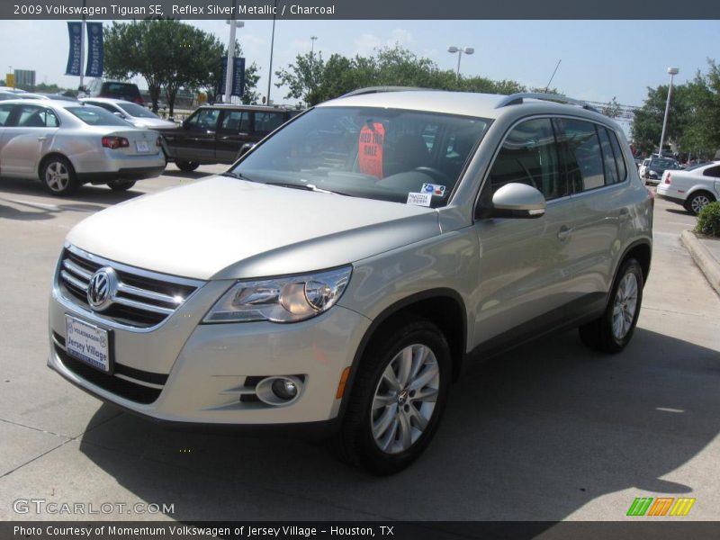 Reflex Silver Metallic / Charcoal 2009 Volkswagen Tiguan SE