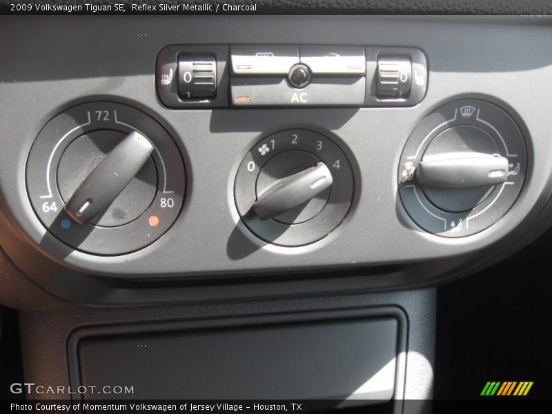 Reflex Silver Metallic / Charcoal 2009 Volkswagen Tiguan SE