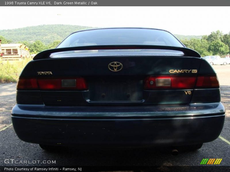 Dark Green Metallic / Oak 1998 Toyota Camry XLE V6