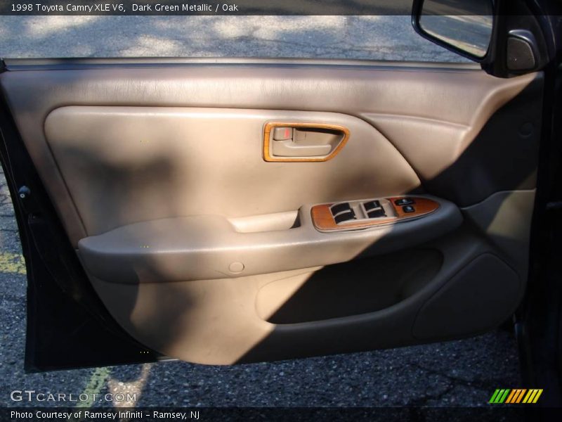 Dark Green Metallic / Oak 1998 Toyota Camry XLE V6