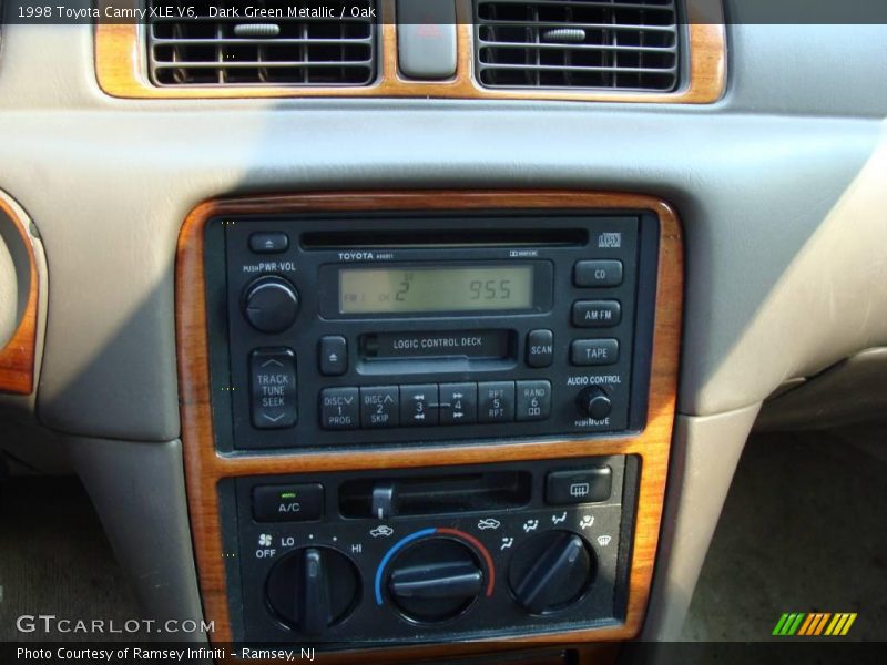 Dark Green Metallic / Oak 1998 Toyota Camry XLE V6