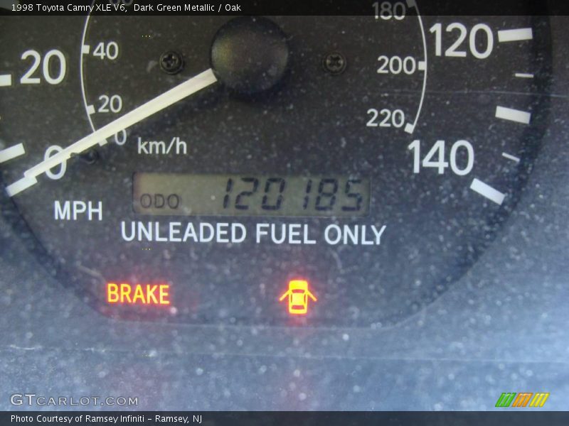 Dark Green Metallic / Oak 1998 Toyota Camry XLE V6