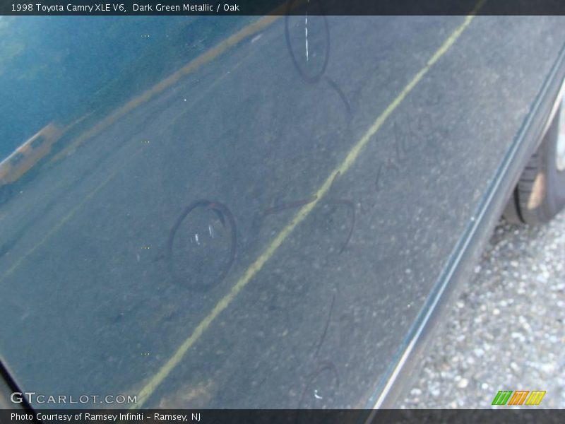 Dark Green Metallic / Oak 1998 Toyota Camry XLE V6