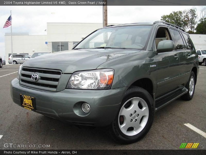 Oasis Green Pearl / Ivory 2004 Toyota Highlander Limited V6 4WD