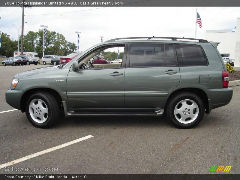 Oasis Green Pearl / Ivory 2004 Toyota Highlander Limited V6 4WD