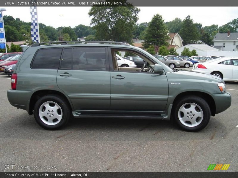 Oasis Green Pearl / Ivory 2004 Toyota Highlander Limited V6 4WD