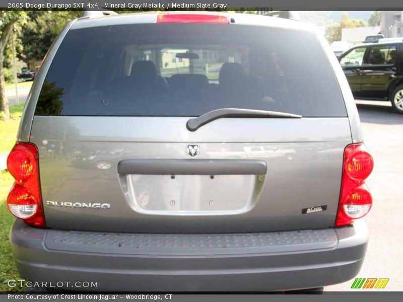 Mineral Gray Metallic / Medium Slate Gray 2005 Dodge Durango SXT 4x4