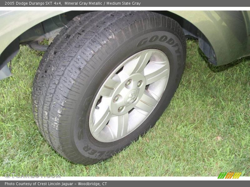 Mineral Gray Metallic / Medium Slate Gray 2005 Dodge Durango SXT 4x4