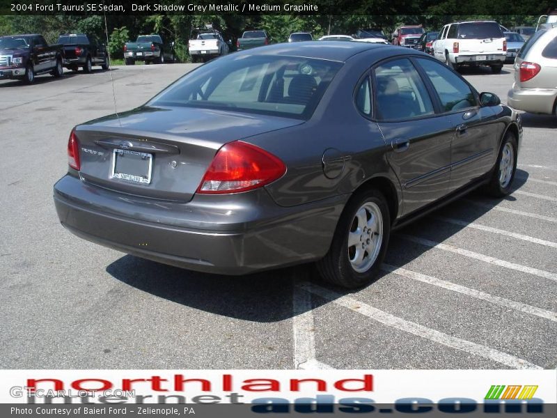 Dark Shadow Grey Metallic / Medium Graphite 2004 Ford Taurus SE Sedan