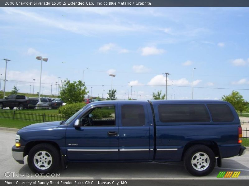 Indigo Blue Metallic / Graphite 2000 Chevrolet Silverado 1500 LS Extended Cab