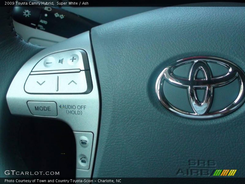 Super White / Ash 2009 Toyota Camry Hybrid