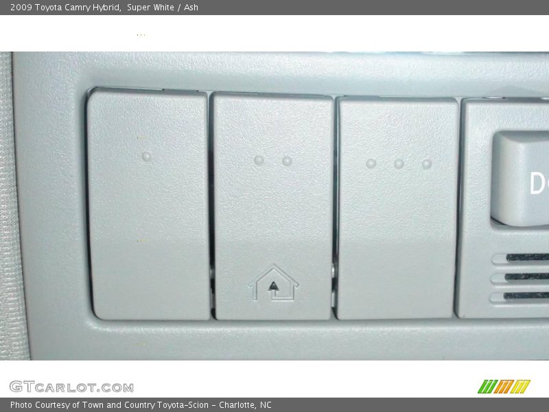 Super White / Ash 2009 Toyota Camry Hybrid