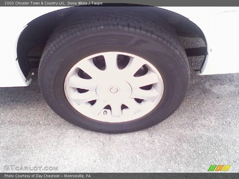 Stone White / Taupe 2003 Chrysler Town & Country LXi