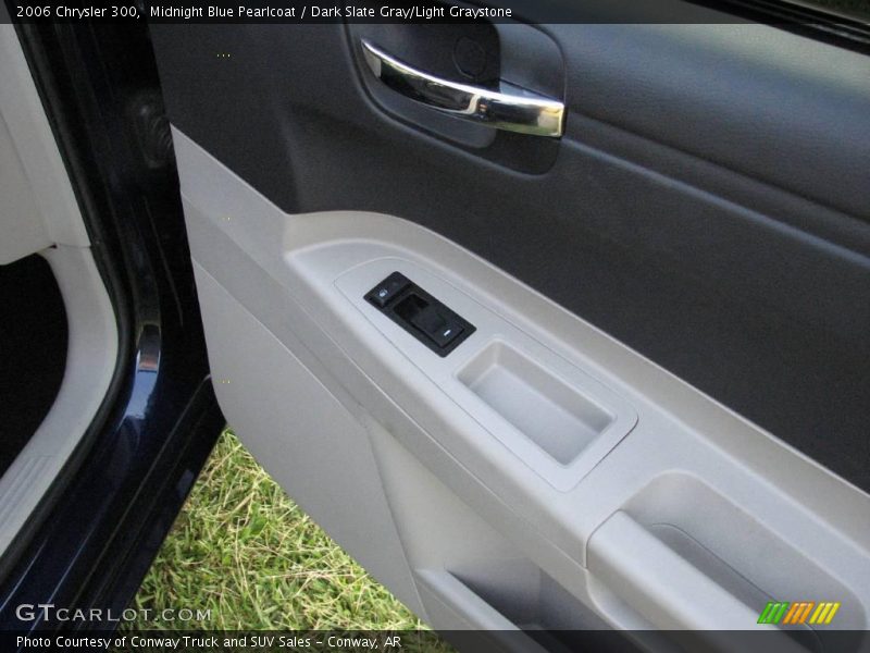 Midnight Blue Pearlcoat / Dark Slate Gray/Light Graystone 2006 Chrysler 300