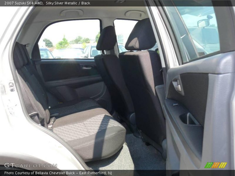 Silky Silver Metallic / Black 2007 Suzuki SX4 AWD