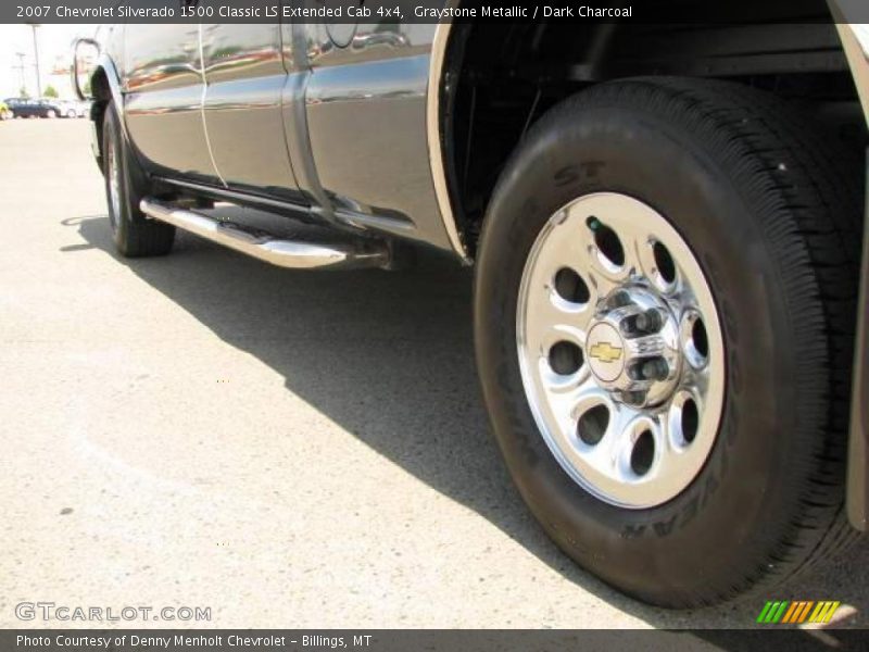 Graystone Metallic / Dark Charcoal 2007 Chevrolet Silverado 1500 Classic LS Extended Cab 4x4