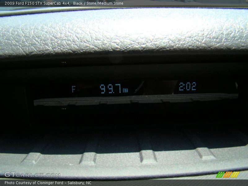 Black / Stone/Medium Stone 2009 Ford F150 STX SuperCab 4x4