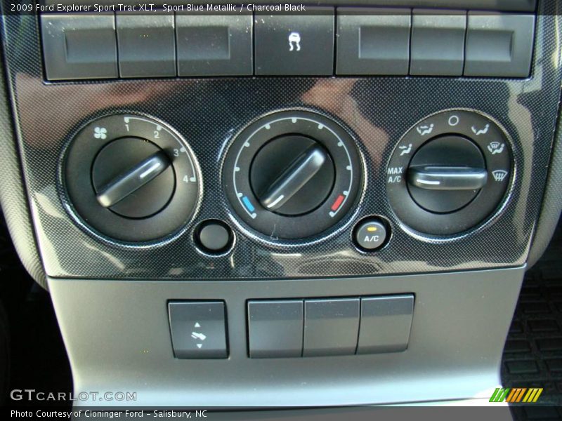 Sport Blue Metallic / Charcoal Black 2009 Ford Explorer Sport Trac XLT