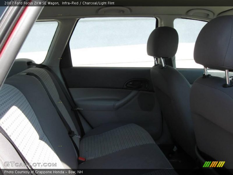 Infra-Red / Charcoal/Light Flint 2007 Ford Focus ZXW SE Wagon