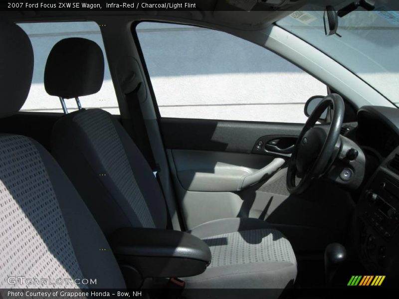 Infra-Red / Charcoal/Light Flint 2007 Ford Focus ZXW SE Wagon