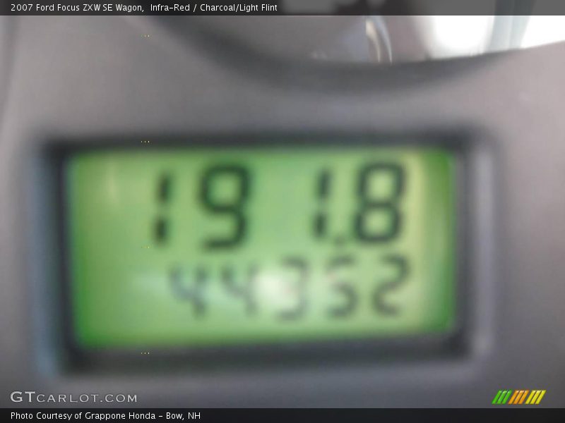 Infra-Red / Charcoal/Light Flint 2007 Ford Focus ZXW SE Wagon