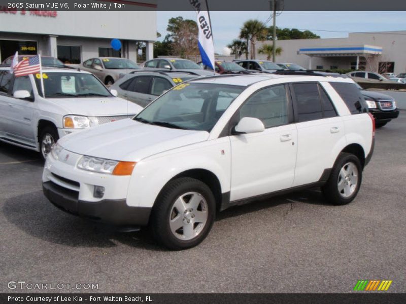 Polar White / Tan 2005 Saturn VUE V6