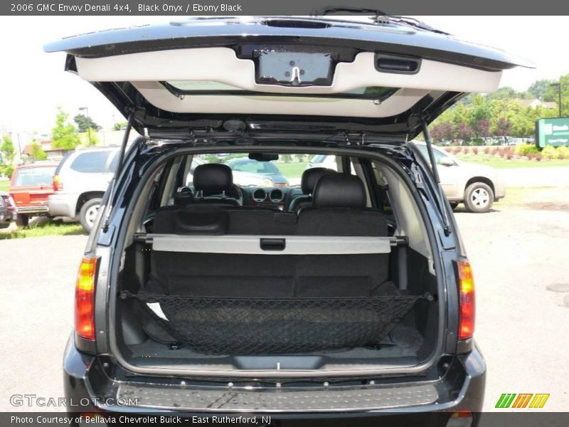 Black Onyx / Ebony Black 2006 GMC Envoy Denali 4x4