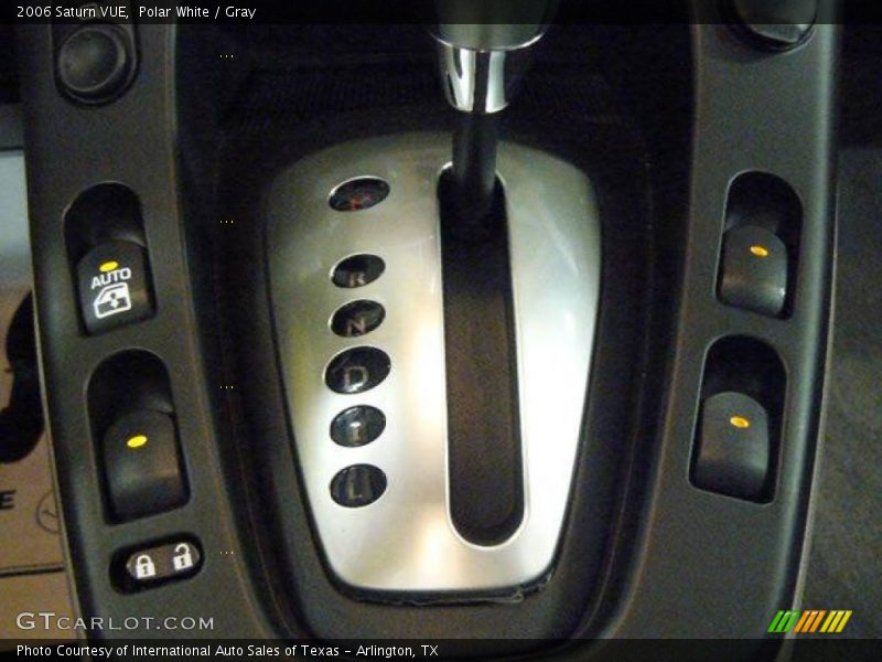 Polar White / Gray 2006 Saturn VUE