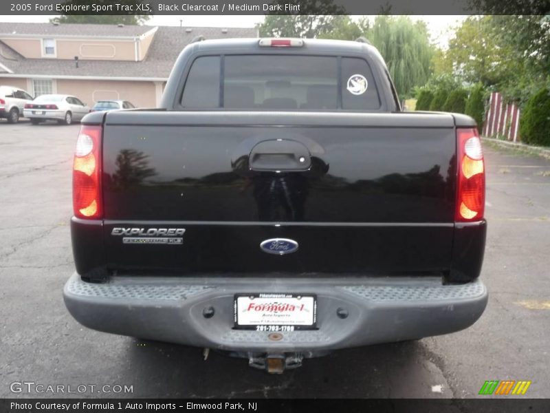 Black Clearcoat / Medium Dark Flint 2005 Ford Explorer Sport Trac XLS