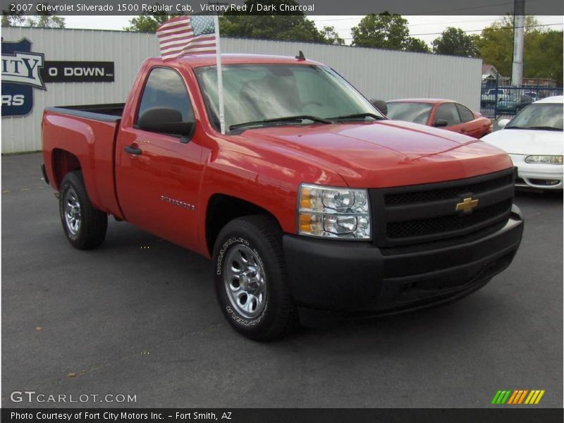 Victory Red / Dark Charcoal 2007 Chevrolet Silverado 1500 Regular Cab