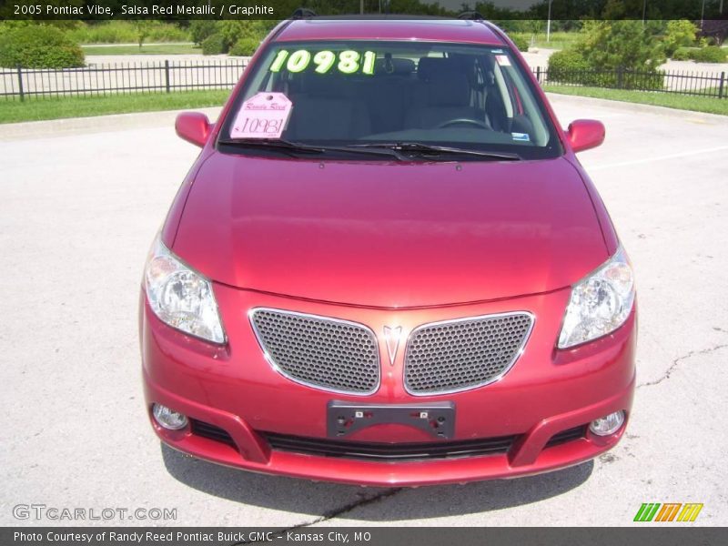 Salsa Red Metallic / Graphite 2005 Pontiac Vibe