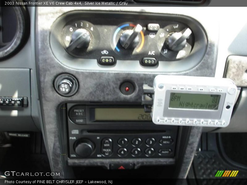 Silver Ice Metallic / Gray 2003 Nissan Frontier XE V6 Crew Cab 4x4
