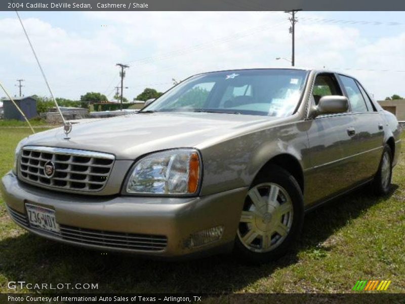 Cashmere / Shale 2004 Cadillac DeVille Sedan