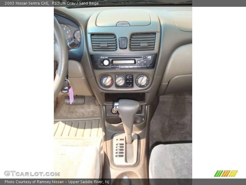 Radium Gray / Sand Beige 2003 Nissan Sentra GXE