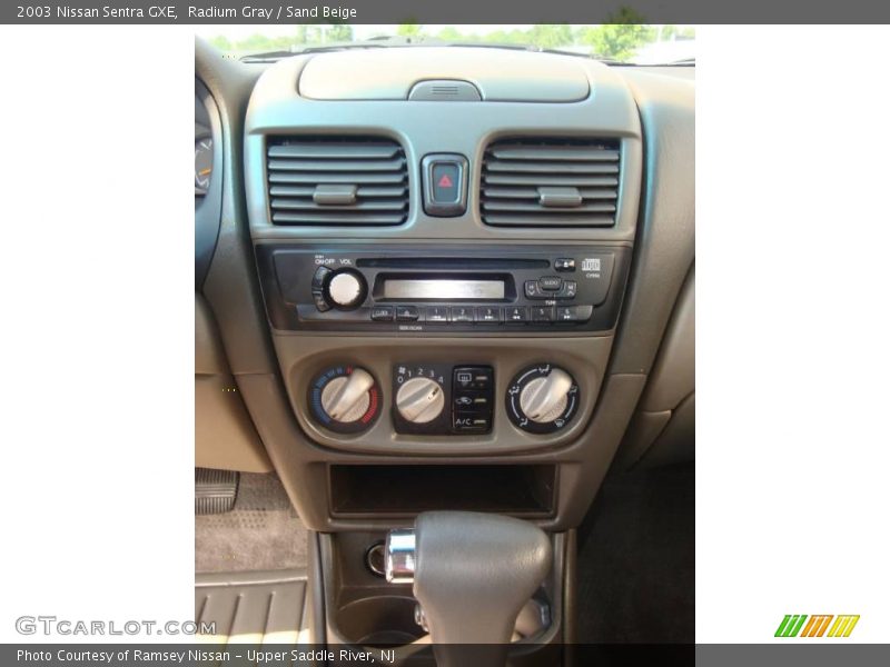 Radium Gray / Sand Beige 2003 Nissan Sentra GXE