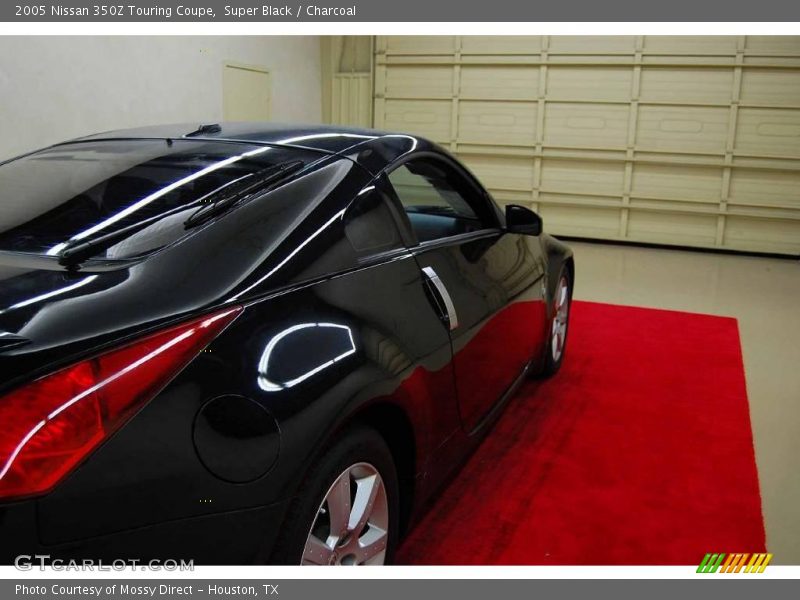 Super Black / Charcoal 2005 Nissan 350Z Touring Coupe