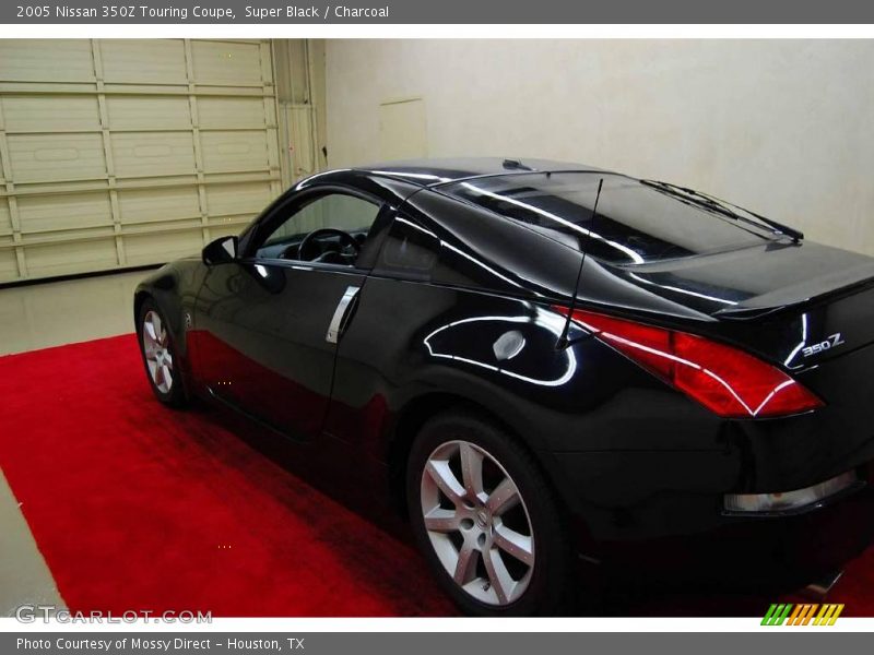 Super Black / Charcoal 2005 Nissan 350Z Touring Coupe